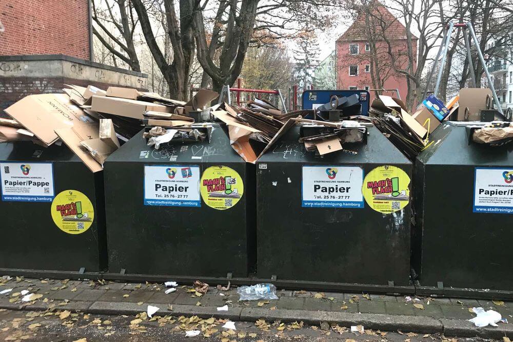 Altpapiercontainer in Hamburg überfüllt – was jetzt?