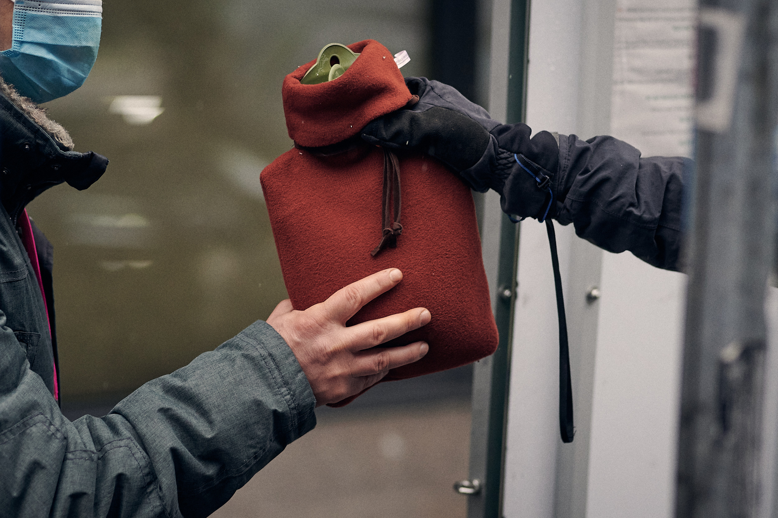 Wärmbert: Die Wärmflasche, die Obdachlosen Wärme schenkt